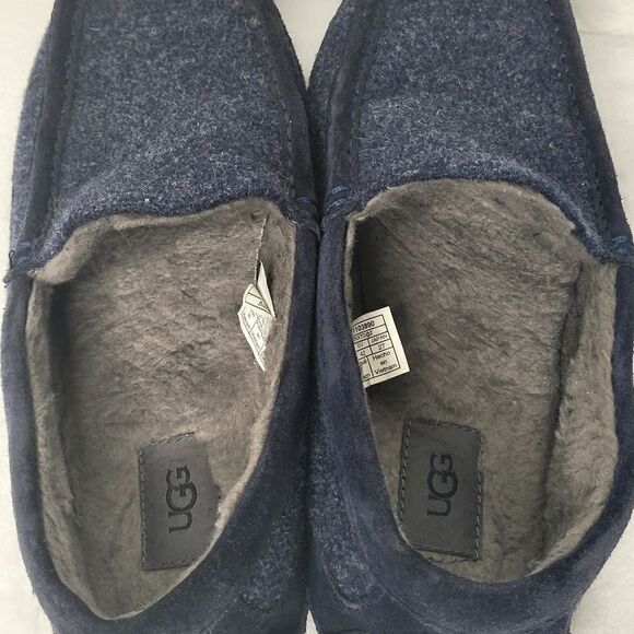 UGG Ascot Wool Sapphire‎ Slip Ons Size 9 main image 9
